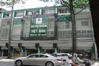ung dung man hinh tuong tac aha penta 5070 70 inch cho benh vien gaya viet han tp hcm