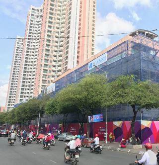 cap nhat bang bao gia man hinh led trong nha moi nhat thang 4 2020 cho toa nha thanh nien plaza