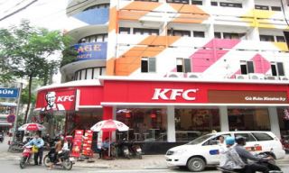 giai phap man hinh quang cao hien thi thuc don va dat mon an  tai kfc nguyen truong to   ha noi