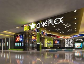 ung dung cong nghe man hinh quang cao gioi thieu cac bo phim va dich vu an uong tai rap phim bhd star cineplex