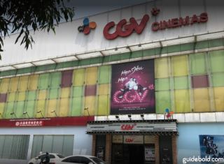 ung dung cong nghe man hinh quang cao gioi thieu cac bo phim va dich vu an uong tai cgv bigc dong nai