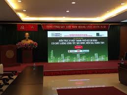 truong thinh bao gia thi cong lap dat man hinh led p3 100 inch trong nha cho hoi truong thanh uy tai dong thap