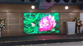 truong thinh nhan thi cong bao gia du toan lap dat man hinh led p3 trong nha cho hoi truong ubnd tinh quang ngai